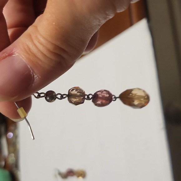 Light pink and rose colored earrings - Picture 3 of 3